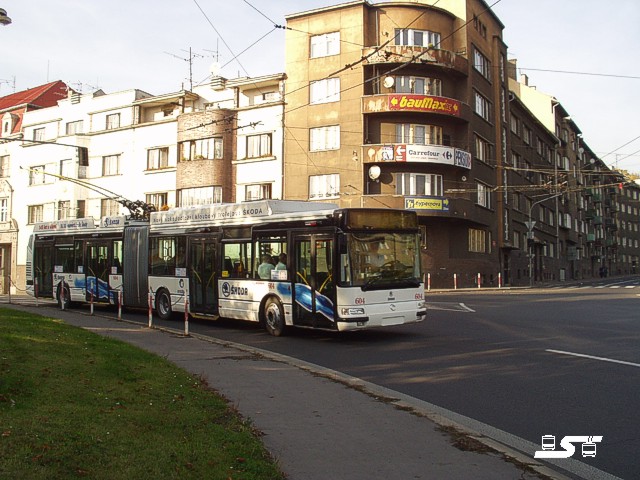 Kliknut�m okno zav�ete